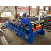 Machine de formage de rouleaux de tôle de toiture en métal ondulé