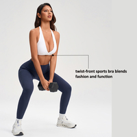 Soutien-gorge de sport respirant sans couture en nylon couleur unie avec torsion sur le devant, col en V, dos ouvert, rembourrage amovible pour yoga, gym et athleisure pour femme