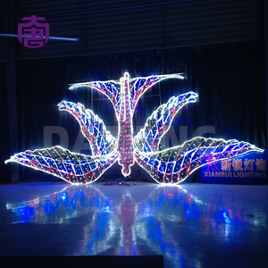 Lumières LED 2D à motif d'ange pour poteaux de rue et décoration de Noël extérieure - Product Image 6