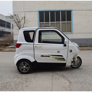 Triciclo Eléctrico Cerrado de 48 V con 2 Asientos para Pasajeros - Product Image 3
