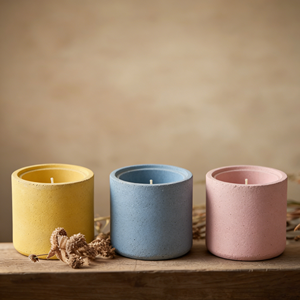 Ventes en gros de pots à bougies en béton ronds gravés avec logo personnalisé, pots à bougies en béton avec couvercle, étiquette privée personnalisée, pot à bougie parfumée en béton - Product Image 1