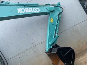Excavatrice sur chenilles Kobelco SK75 Super, équipement de construction hydraulique vert - Product Image 2