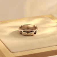 Lumon Bague-montre personnalisée pour chien, en forme de cœur, avec opale, pour cendres d'animaux, bijou commémoratif de crémation en laiton, Prêt à expédier