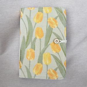 Étui de rangement pour aiguilles à tricoter circulaires fixes en tissu Lotus Yarns avec pages à feuilles mobiles, style écologique avec boutons, outils de tricot - Product Image 1