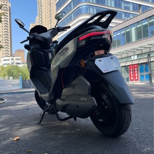 Motocicleta Eléctrica de 72V para Adultos, Alta Velocidad 90km/h y Rey de la Subida de Colinas, Scooter Eléctrico de Alta Resistencia de 2000W - Product Image 4