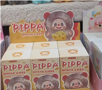 PIPPA Série Macaron Première Génération – Poupées et Porte-clés en Peluche Faits Main – Jouets Tendances, Grands et Adorables