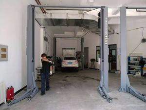 Pont élévateur manuel à double vérin hydraulique pour véhicules, capacité de 4500/5000 kg, à plancher libre, pour ateliers automobiles - Product Image 5