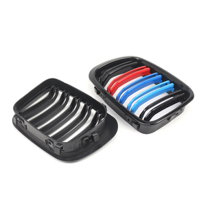 Pour <span class=keywords><strong>BMW</strong></span> <span class=keywords><strong>Série</strong></span> 3 E46 4 Portes 1998-2001 Calandres Avant Double Haricot Noir Brillant Couleur <span class=keywords><strong>M</strong></span> 51138208489 51138208490 - Product Image 3