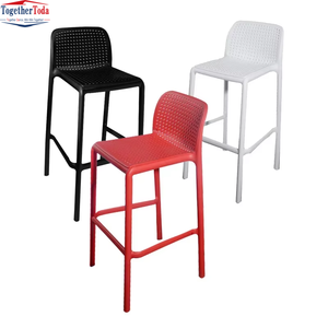 Tabourets de bar contemporains, luxueux, élégants, durables, respirants, écologiques, légers, modernes, avec dossier perforé en plastique PP, pour bar à domicile - Product Image 6
