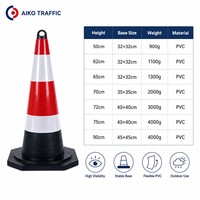 Cône de signalisation empilable en PVC Aiko avec collier réfléchissant prismatique haute intensité et base orange stable pour un rangement compact et une sécurité routière accrue
