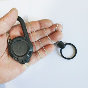 Porte-clés enrouleur portable avec cordon télescopique et mousqueton à dégagement rapide pour la pêche, les activités de plein air et les voyages - Product Image 2