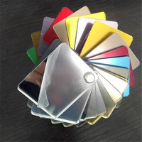 Feuille d'acrylique miroir dorée de taille et d'épaisseur personnalisées pour découpe laser