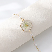 Bracelet en acier inoxydable avec fleurs séchées et chaîne de perles, breloque hexagonale en résine, bijoux pour femme - Grande Vente