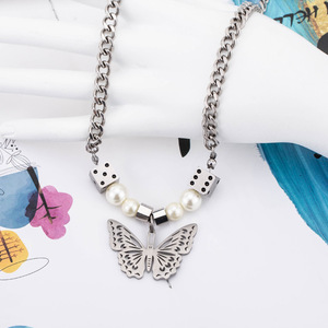 Collar de mariposa de plata tibetana con dados y cadena de perlas para suéter de moda - Product Image 3