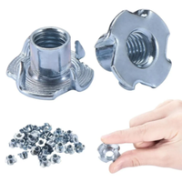 Tuerca en T DIN1624 de 4 Puntas M4 M6, Tuerca de Inserción de Cuatro Garras de Acero Galvanizado con Recubrimiento de Zinc, Clase 4.8, para Muebles y Carpintería