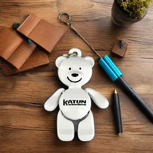 Custom Logo 3D Bear Keychain Souvenir Metal Carabiner Keychain Made Of Zinc Alloy Casting Technique