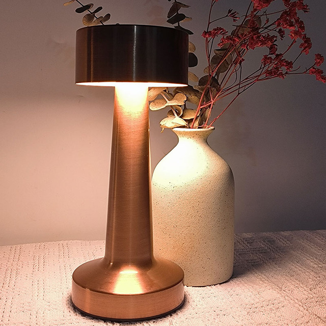 Modern Creative Art Smart Touch Control Table Lamp for Restaurant and Bar Bed Light-for Stylish Interior Design