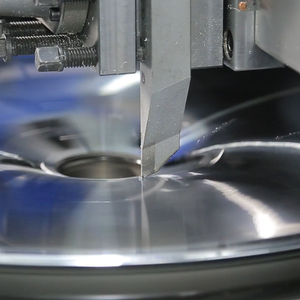 Máquina de Reparación de Llantas de Aleación con Corte de Diamante Vertical Automático, Torno CNC, Reparación de Llantas, Pulido de Llantas de Aluminio, <span class=keywords><strong>Precio</strong></span> DCM32P-S - Product Image 4