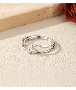 Anillo de Compromiso con Moissanita Corte Pera de 0.3 CT, Plata de Ley 925 con Baño de Rodio, Engaste de Garras, Certificado CMA, Clásico para Mujer - Product Image 6