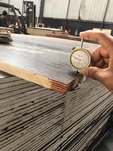 Tablero de hoja de 18mm Película impermeable Cara Fenol Lista de precios laminada de doble cara Abedul 3mm - Product Image 5