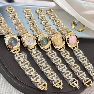<span class=keywords><strong>Orologio</strong></span> al Quarzo LP72 con Cinturino in Lega di Lusso, Design Unico ed Elegante per Donne, Resistente all'<span class=keywords><strong>Acqua</strong></span> - Product Image 1