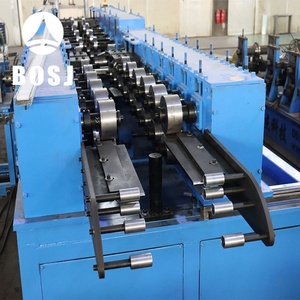 Máquina formadora de rollos de Metal con forma de canal de perfil de acero de corte hidráulico - Product Image 4