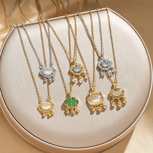 Collana di Tendenza in Acciaio Inossidabile con Chiusura di Sicurezza e Zirconi Incastonati, Stile Lussuoso e Alla Moda - Product Image 1