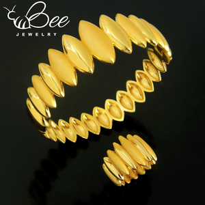 Parure de bijoux vintage de Dubaï, plaqué or 21 carats, style hip-hop italien, bracelets ouverts géométriques et bague pour mariage - Product Image 4