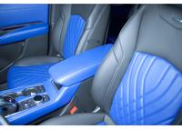 Luxuriöses VIP-Sitz-Upgrade-Kit mit Trennwand und TV für Cadillac Escalade