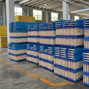 Viga de Madera de Pino H20 Moderna e Impermeable con Tapas de Plástico |   Viga de Madera Certificada FSC para Sistema de Encofrado de Hormigón - Product Image 2