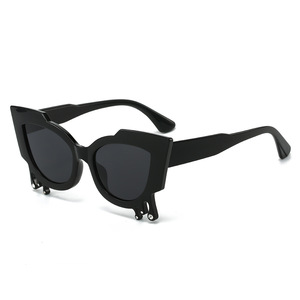 2024 Venta caliente Cat Eye Red Gafas de Sol para mujer Alta calidad Drop Tear Cateye Shades con diamantes de imitación - Product Image 3