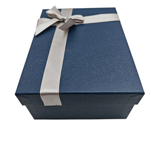 Thanh lịch đơn giản ren bướm tôn tạo bầu trời đêm lưu trữ tái chế Hộp quà tặng giấy cho ngày Valentine & ngày của mẹ - Product Image 1