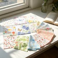 Serviettes en papier florales de printemps, motifs variés, éléments herbe, papillon et petites fleurs, serviettes jetables pour la décoration de fête