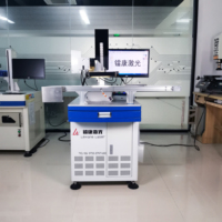 Machine de marquage Laser à Fiber optique, appareil de marquage automatique CCD avec convoyeur UV/CO2 /Fiber