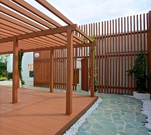 Abri de voiture pergola WPC résistant à la pourriture coupe-vent extérieur personnalisé en usine - Product Image 1