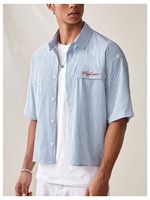 Kemeja Pria Model Boxy Fit Kancing Depan Bergaris Longgar Lengan Pendek Kasual Kantor Bisnis Kerah Lapel Model Crop