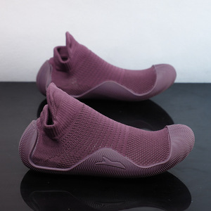 Chaussures d'eau en maille à bout ouvert avec semelle extérieure en caoutchouc unisexe pour l'été, la plage, respirantes, semelle intermédiaire en EVA - Product Image 1