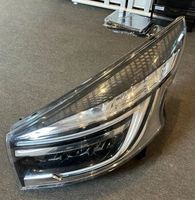 Mootour CHINA Factory Wholesale 260608499R 260106471R Phare avant pour RENAULT TRAFIC 2014-2020