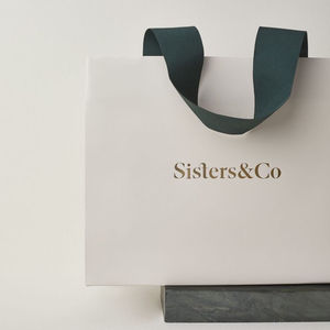 Sacs et Boîtes Cadeaux de Luxe en Carton Recyclé Personnalisés avec Poignée pour le Shopping avec Votre Logo - Product Image 6