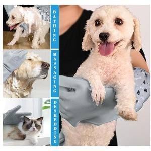 Gants de toilettage pour animaux de compagnie en silicone haute densité pour l'élimination des poils de chat et de chien, gants de nettoyage gris - Product Image 4