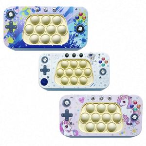 Ensemble de consoles de jeu portables en silicone Kawaii, jouets anti-stress en PVC et PU pour enfants, à presser, à pousser, lumineux, pour l'entraînement et la relaxation - Product Image 1
