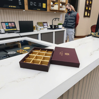 Boîte d'emballage en carton rigide mat pour aliments, bonbons, chocolat, baklava, gâteaux, avec logo personnalisé en relief et fermeture magnétique