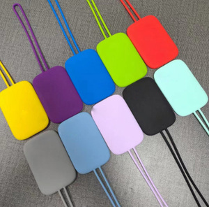 Etiqueta de Equipaje Rectangular de Silicona Personalizada 2025 con Solapa para Información de Identificación y Logotipo Publicitario para Embarque de Aviones - Product Image 6