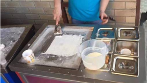 Thiết Bị Làm Đá Chiên Tức Thì Để Bàn Nhỏ Máy Cuộn Maquina De Helado A La Planchaam Dụng Cụ Làm Kem Vuông Lạnh Cho Xe Tải - Product Image 3