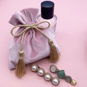 Pochette à bijoux en velours rose avec cordon de serrage à pompon, pochette de mariage, sac cadeau, trousse de maquillage - Product Image 2