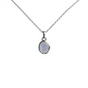 Collier Pendentif Chrétien Pierre de Lune en Argent Sterling 925 avec Sertissage Clos, Chaîne Antique, Bijou Minimaliste Unisexe pour Usage Quotidien - Product Image 1