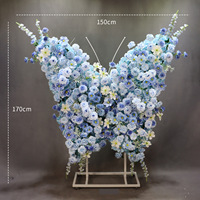 Arrangements floraux de pivoines en soie faits main, prêts à l'emploi, pour mariages de prestige, décors photo populaires sur les réseaux sociaux et banquets d'anniversaire