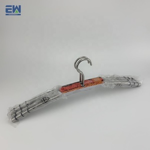 <span class=keywords><strong>Robuste</strong></span> <span class=keywords><strong>Cintre</strong></span> En Métal avec anti-dérapant TPR Anneau En Acier Inoxydable <span class=keywords><strong>Cintre</strong></span> - Product Image 1