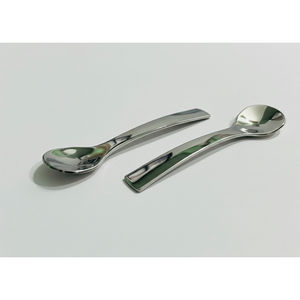 Cuillère à shilajit pour un mode de vie actif, conçue pour une dosage précise des suppléments, compagnon de bien-être moderne et compact - Product Image 1