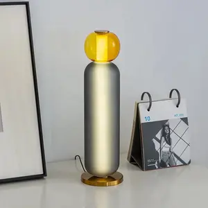 सरल डिजाइन समकालीन आंतरिक सजावट नारंगी धुंध बैंगनी कांच की गेंदों को घर के लिए प्रकाश टेबल लैंप डेस्क रोशनी
